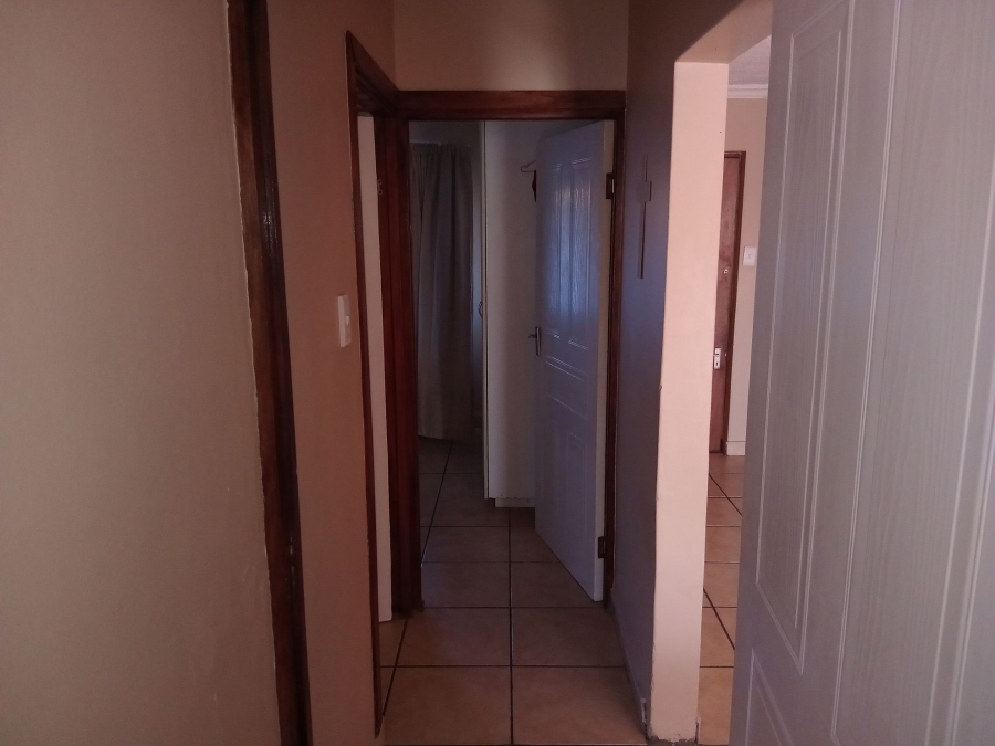 2 Bedroom Property for Sale in Heiderand Western Cape